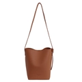 Sac seau marron en cuir grainé avec une forme cylindrique minimaliste et une bandoulière - Sans Pendentif / Marron Jaune
