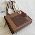 Borsa tote marrone a scacchi con foulard di seta e grande capienza per il lavoro - Marrone