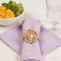 Rond de serviette fleur dorée avec strass et perle sur serviette en lin violette - Fleur de perle rotative (ZWZ-CNR-451)