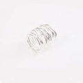 Macro di portatovaglioli in filo d'argento con design a spirale a strati sovrapposti - Argento