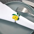 Servilletero de limón con frutas amarillas y hojas verdes sobre anillo de metal plateado - Plateado