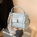 Light blue vintage shoulder bag with glossy synthetic leather and tennis racket charm - No Pendant / Blue