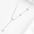 Collar en Y de acero inoxidable plateado con colgantes minimalistas de ocho estrellas - Estilo Plateado (C9780)