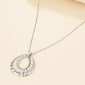 Collana con ciondolo a goccia ritorta in acciaio inossidabile argento lucido su catena - Stile Texture a Spirale Argentata (F2450)