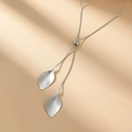 Collana con ciondolo a goccia d'argento minimalista con catena a serpente e chiusura regolabile - Stile Foglia d'Argento (C5426)