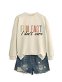 Détail de l'imprimé Fun Fact sur sweat blanc et mini short en jean vieilli - S / Noir Imprimé / Sable