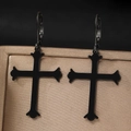 Orecchini a croce neri minimalisti vintage con chiusura a monachella per uomo e donna - Croce Nera (C3921-BLACK)