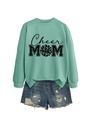 Détail d'un sweat-shirt vert menthe avec imprimé noir Cheer MOM et poignets côtelés - Sweat-shirt Vert Clair (Imprimé Noir)