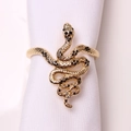 Portatovagliolo a forma di cobra dorato con strass neri su tovagliolo di lino - Forma di Serpente (Oro)