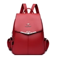 Zaino in pelle rossa con grana litchi, logo a canguro in metallo e fibbia a cuore d'argento - 26cm*13cm*32cm / Rosso
