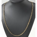 Collana a catena a graffetta dorata da uomo su un espositore a busto nero - 55cm / Oro