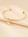 Minimalistischer goldener Edelstahl-Armreif mit Perlen und Flugzeug-Anhänger - Gold Stil(N1960)