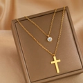 Collier double rang en acier inoxydable doré avec pendentif croix et pierre zircon - Style Croix Dorée (N9789)
