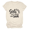 Detailansicht eines cremefarbenen T-Shirts mit dem Aufdruck Girls Just Wanna Have Sun - S / Sandfarben (Schwarze Schrift)