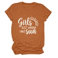 Détail du motif imprimé Girls Just Wanna Have Sun sur t-shirt en coton caramel - S / Orange Brûlé (Police Blanche)