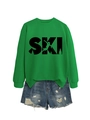 Flachbild eines hellgrünen SKI-Sweatshirts kombiniert mit Distressed-Denim-Shorts auf Weiß - S / Grasgrün (Schwarzer Druck)