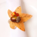 Servilletero de otoño con hoja de membrillo, bellota y bayas en cuerda de yute - Estilo de Hoja de Arce Bellota y Baya