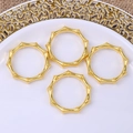 Servilleteros de oro champán en forma de bambú con acabado metálico de aleación de zinc - Estilo Bambú Oro 18K