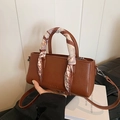 Bruine vintage PU-lederen handtas met zijden sjaal en afneembare schouderriem - Bruin