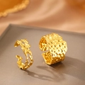 Lava-Textur und goldener Edelstahlring mit Hammerschlag-Optik, verstellbares Design - 2-Teiliges Set (C7319) / Gold (C7319)