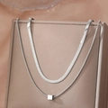 Ensemble collier double couche argenté avec chaîne serpent large et pendentif cube épuré - Argent (C6562)