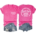 Detaillierte Vorder- und Rückansicht des pinkfarbenen V-Ausschnitt T-Shirts mit Slogan-Druck - Fuchsia