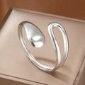 Brazalete abierto minimalista con forma de gota de agua en acero inoxidable 18K - Estilo de Anillo de Gota de Plata (F2850)