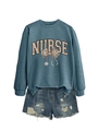 Sweat bleu avec imprimé nurse léopard et short en jean court et délavé - Bleu