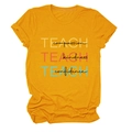 Dettaglio di una maglietta giallo zenzero in cotone con stampa slogan TEACH - S / Giallo Senape