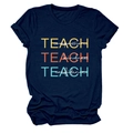 Détail de l'imprimé Teach Compassion sur t-shirt bleu marine à col rond en coton - Bleu Marine