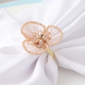 Portatovagliolo floreale in cristallo oro champagne con perle per matrimoni e feste - Portatovagliolo con perle e strass in cristallo