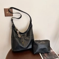 Bolso hobo vintage negro de cuero con colgante de raqueta de tenis y estuche a juego - Con Colgante / Negro