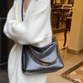Vintage style pleated underarm bag in dark grey leather with golden chain detail - Black