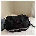 Schwarze wasserfeste Reisetasche aus Oxford mit Fashion-Logo und Schultergurt - Schwarz