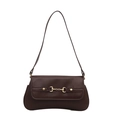Sac à épaule en cuir mat marron foncé avec boucle mors de cheval dorée - Café