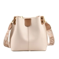 Sac seau beige crème avec accents marron et large bandoulière tissée géométrique - Blanc Cassé