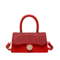 Borsa a tracolla rossa con paillettes, chiusura rotonda dorata e manico curvo - Rosso