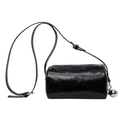 Schwarze Zylindertasche aus glänzendem Lackleder mit silbernem Kugelanhänger-Detail - Schwarz
