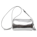Silberne Metallic-Kissentasche mit verstellbarem Schultergurt und Metallkugel-Anhänger-Deko - Silber