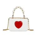 Mini bolso blanco de hombro con parche de corazón rojo y asa de perlas - Blanco