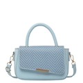 Petit sac carré bleu clair avec rabat tissé et surpiqûres contrastées pour l'été - Bleu