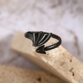 Verstelbare zwarte gothic ring van roestvrij staal met demonenvleugel en pijl ontwerp - Zwart