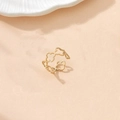 Eleganter goldener, hohler Vierblatt-Kleeblatt-Ring aus Edelstahl für Damen - Gold Hohl Kleeblatt Stil (F3223)
