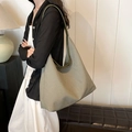 Borsa a secchiello hobo in tela verde oliva con grande capacità e trama intrecciata - Verde