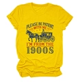 T-shirt jaune à col rond avec motif carrosse vintage et slogan Please Be Patient - Jaune