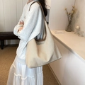 Borsa tote in tela minimalista con finiture e spallacci in pelle marrone in beige - Cachi