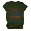 Détail de la manche retroussée et motif rétro sur le t-shirt en coton vert foncé - Vert Militaire