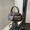 Donkerbruine vintage PU-leren crossbodytas met dubbele voorzakken en een stevig handvat - Bruin