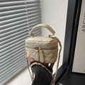 Mini borsa a scatola trapuntata color crema con catena e manico per moda donna - Bianco