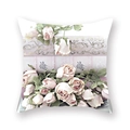 Aquarell-Kissenbezug mit Blumen und Vintage-Büchern in Rosa für Sofa und Bett - Standard Quadratisch / Vintage Bücher und Rosen Stil ((3)DM219)